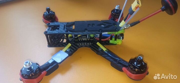 FPV Гоночный дрон квадрокоптер