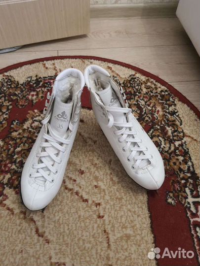 Коньки детские 35 р