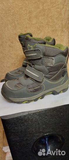 Детские высокие зимние кроссовки размер 33