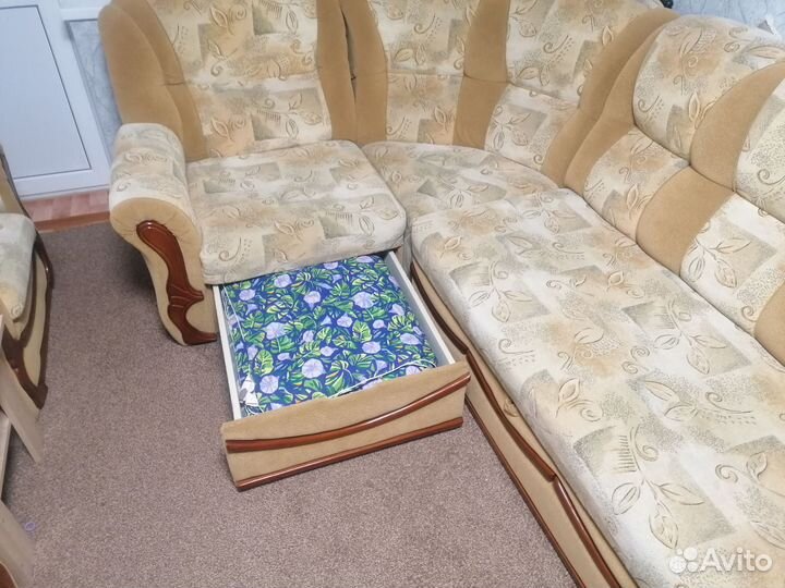 Угловой диван