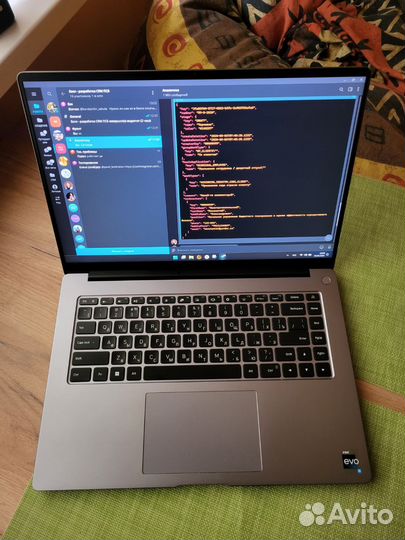 Xiaomi RedmiBook 16 2024