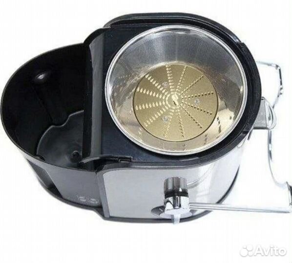 Соковыжималка новая