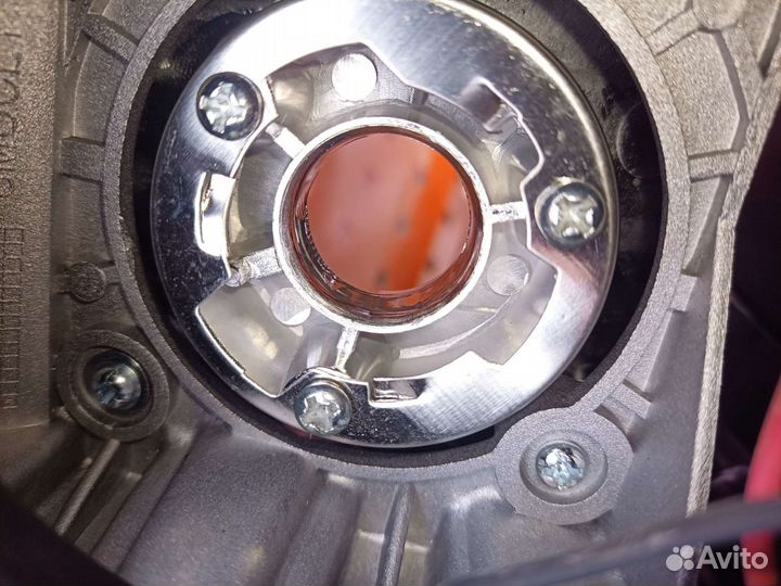 Фара левая Mitsubishi Outlander led
