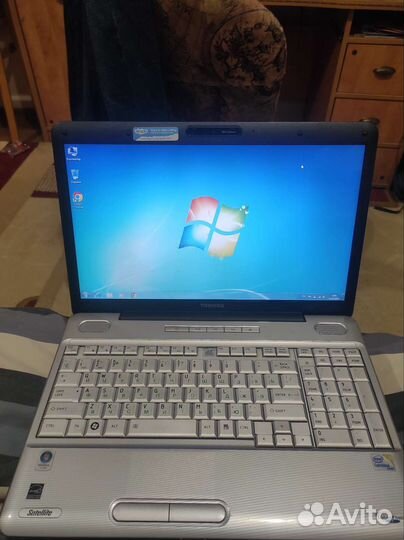 Ноутбук toshiba сателлит