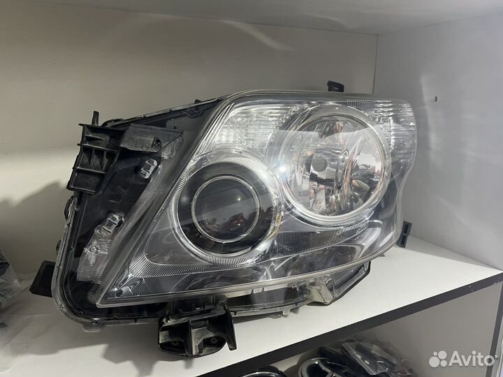Фара на Прадо 150 AFS адаптивная