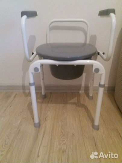 Туалетный стул