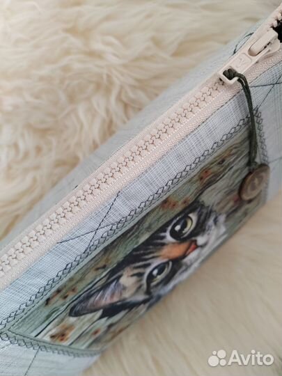 Косметичка на молнии с котом