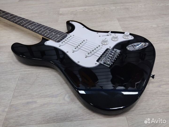 Электрогитара новая