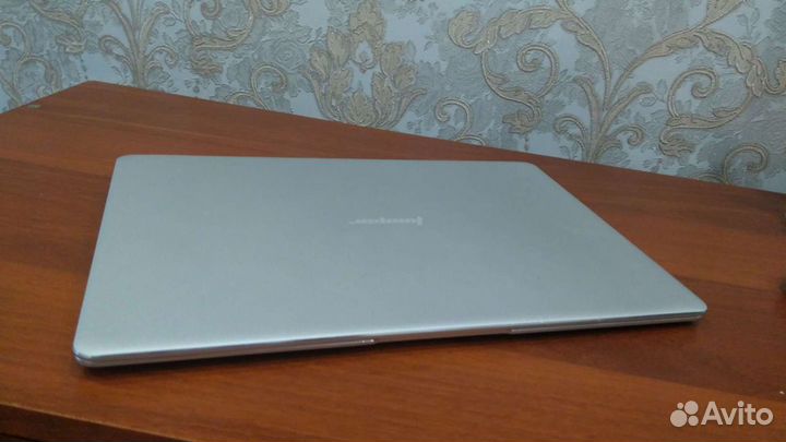 Jumper EZbook X4 ноутбук