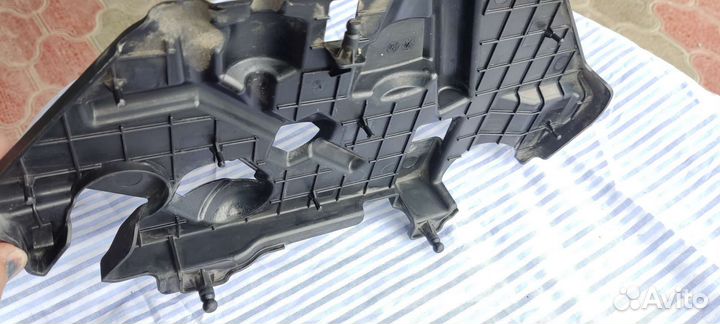 Накладка двигателя на Audi