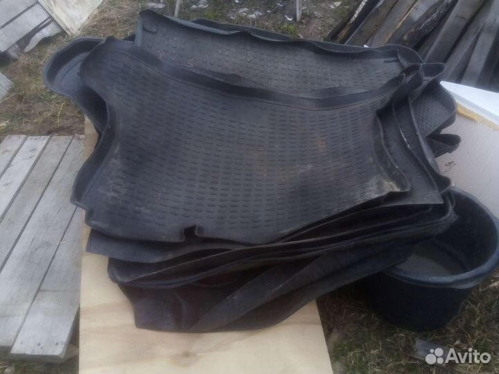 Автомобильные коврики резиновые багажник