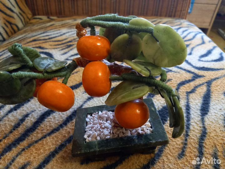 Дерево счастья из камней