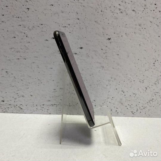 iPhone X, 64 ГБ