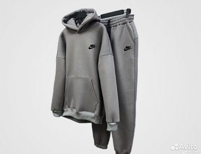 Спортивный костюм Nike на флисе