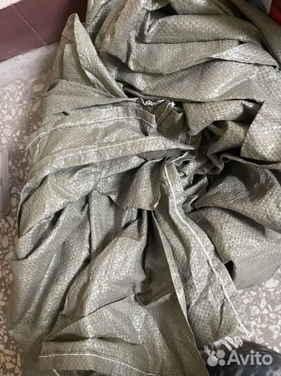 Шпатлевка финишная, плиточный клей, затирка