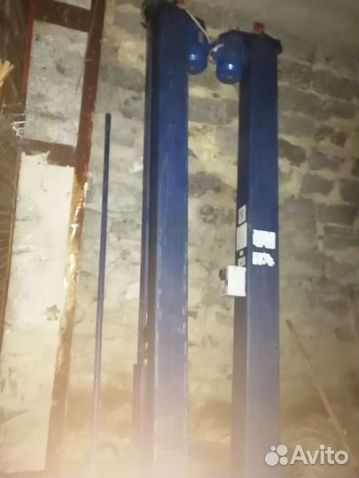 Подъемник автомобильный