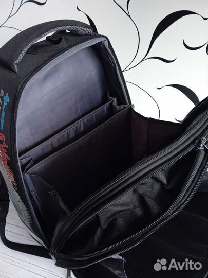 Рюкзак школьный для мальчика новый