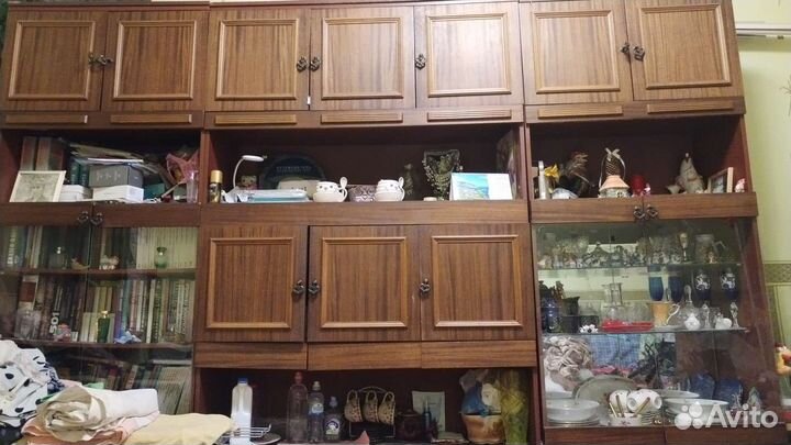 Продам стенку в хорошем состоянии, самовывоз. 4000