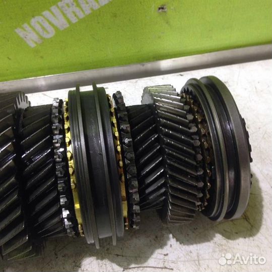 Вал кпп вторичный Фольксваген Пассат Б6