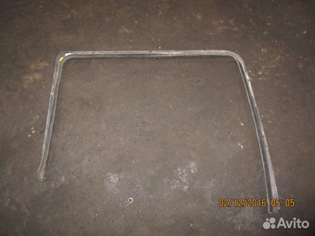 Накладка стекла двери MAN 81626300056