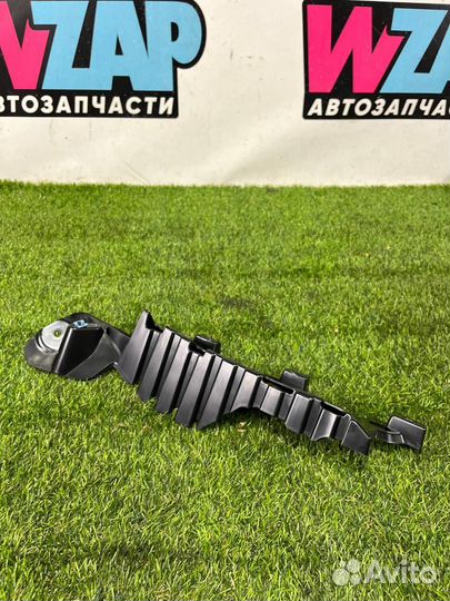 Кронштейн (крепление) Ford Escape 4 CX482 2021