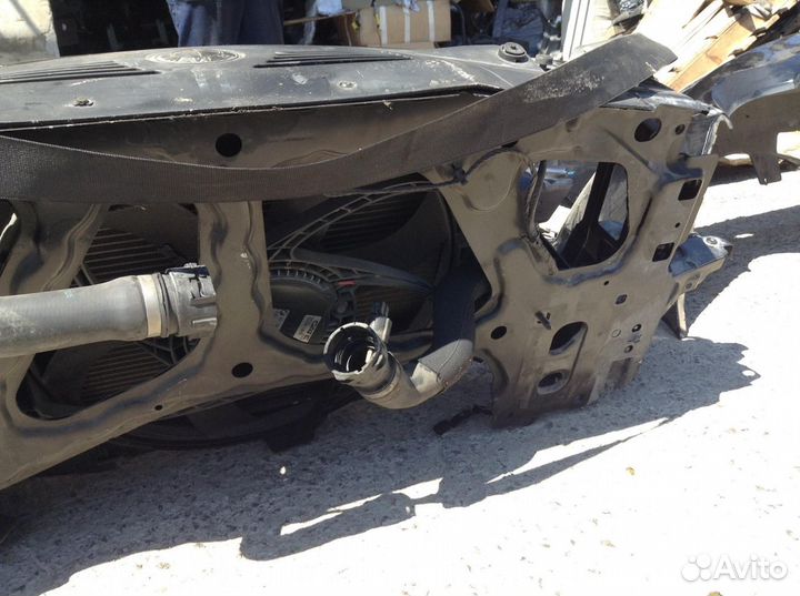 Передняя панель (телевизор) BMW Z4 E85 2004