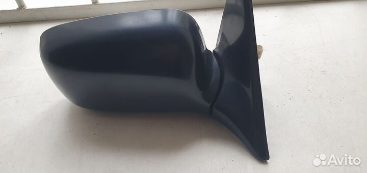 Боковое зеркало правое на toyota Carina ST170