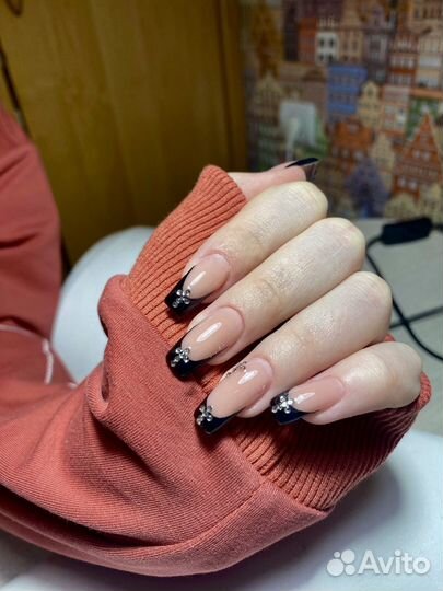 Наращивание ногтей