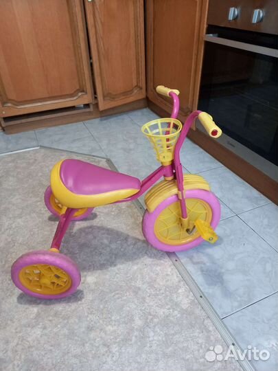 Детский трехколесный велосипед бу