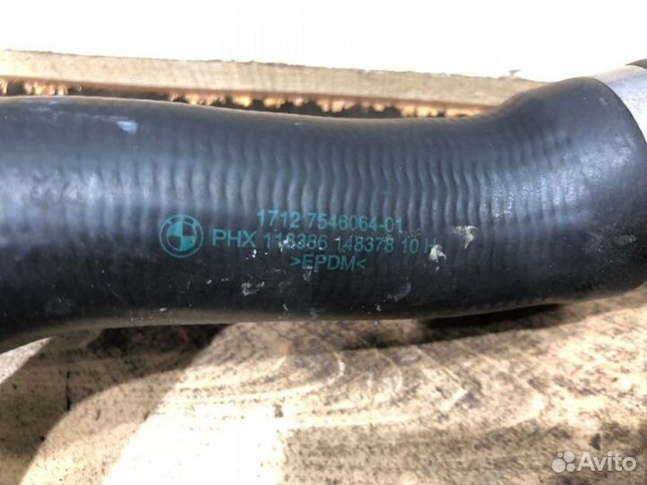 Патрубок системы охлаждения Bmw 5 E60 N52B30 2005