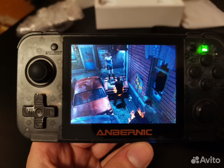 Портативная ретро-консоль Anbernic RG350