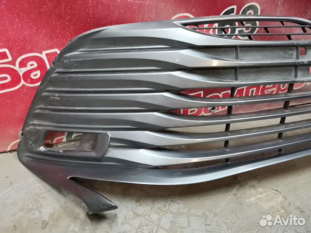 Решетка бампера Toyota Camry