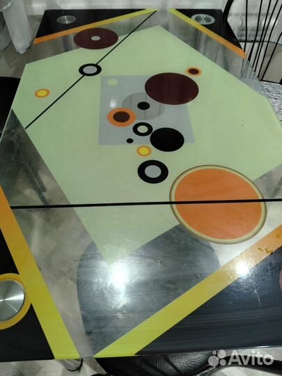 Кухонный стол