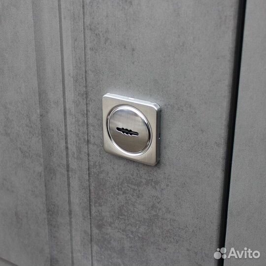 Дверь входная металлическая