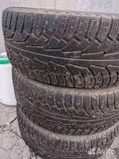 Nokian Tyres Hakkapeliitta 5 285/60 R18