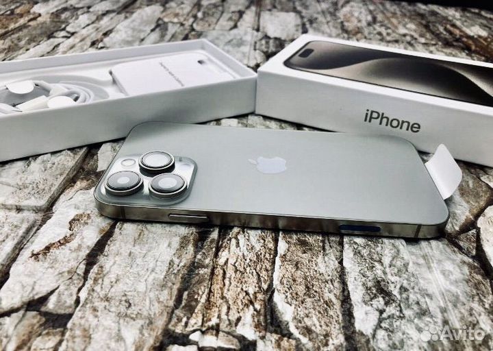 Apple iPhone XR в корпусе 15 Pro