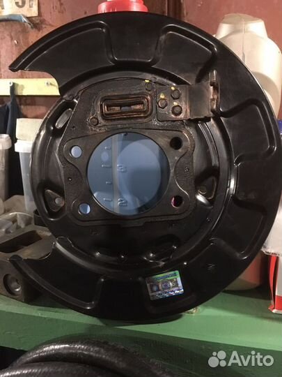 Кожух тормозного диска Хундай 582513K001