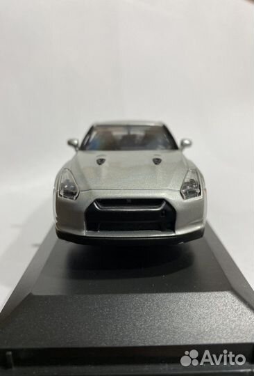 Nissan GT-R R35 1/43