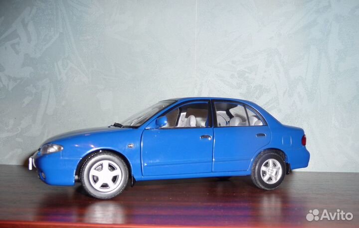 Hyundai Accent 1 модель 1:18