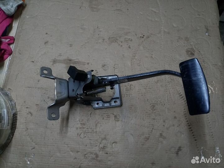 Педаль тормоза hyundai IX35