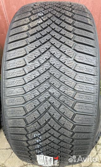 Yokohama BluEarth Winter V906 285/40 R22 и 325/35 R22