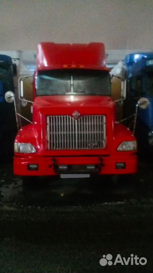 International 9200i, 2001