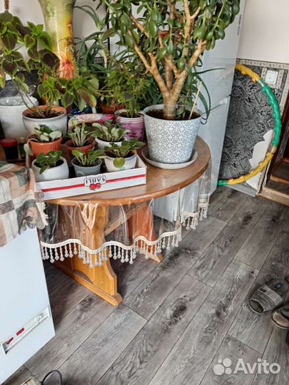 Стол круглый