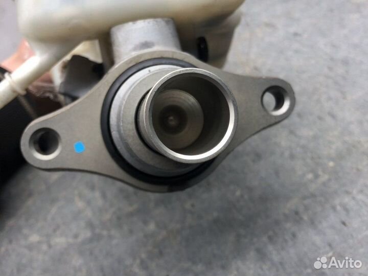 Главный тормозной цилиндр Ford Fusion