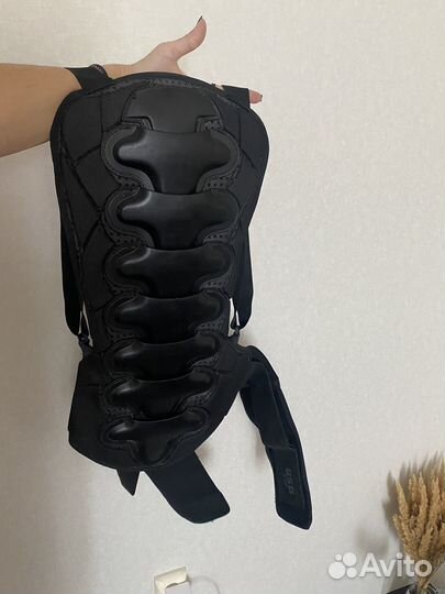 Защита для спины горнолыжная