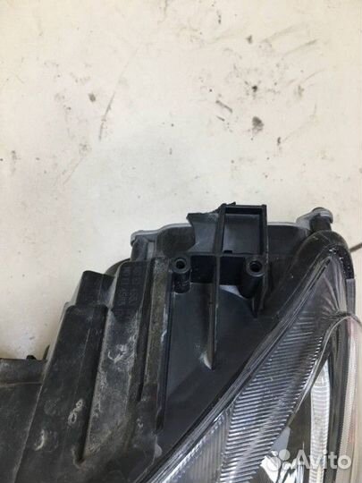 Фара передняя левая Renault Duster