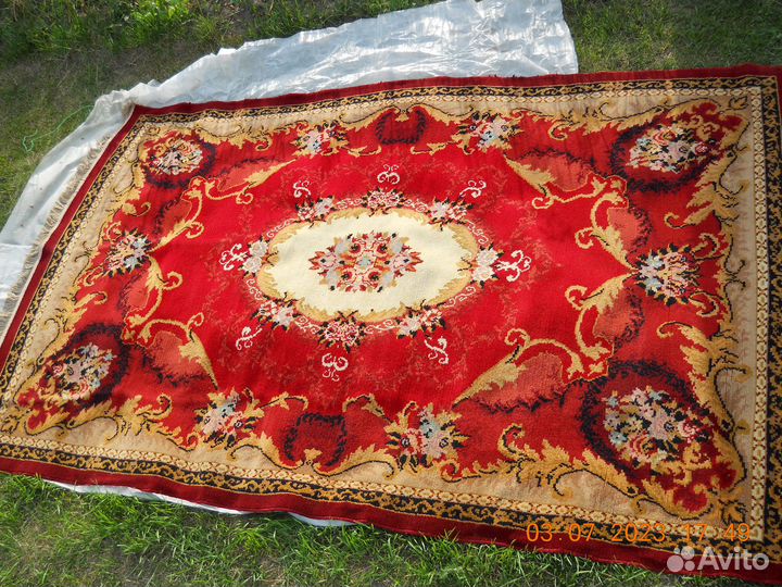 Ковер б/у 1,9 м х 2,9 м. пр-во «Романоэкспорт»