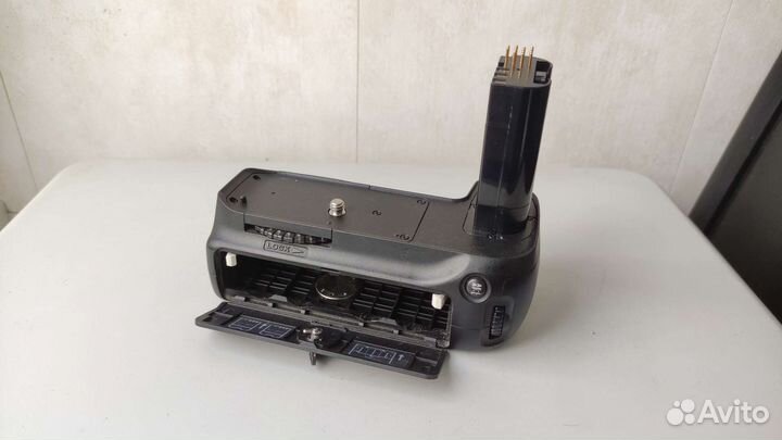 Nikon MB-D80 для D80, D90