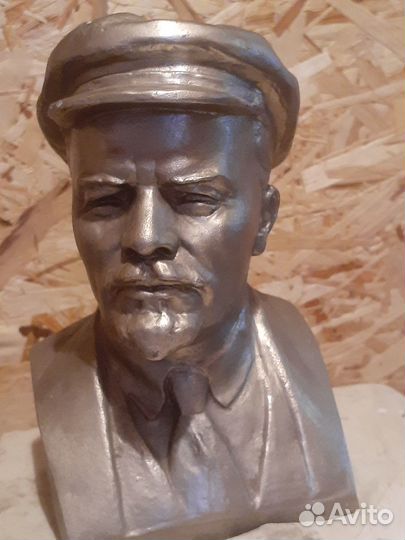 Портрет и бюст В.И. Ленина