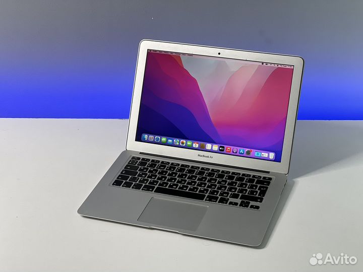 MacBook Air 13” 2017 Core i5 8g озу SSD диск